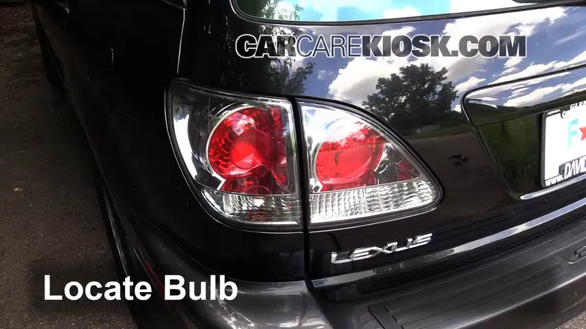 2003 Lexus RX300 3.0L V6 Lights Reverse Light (replace bulb)